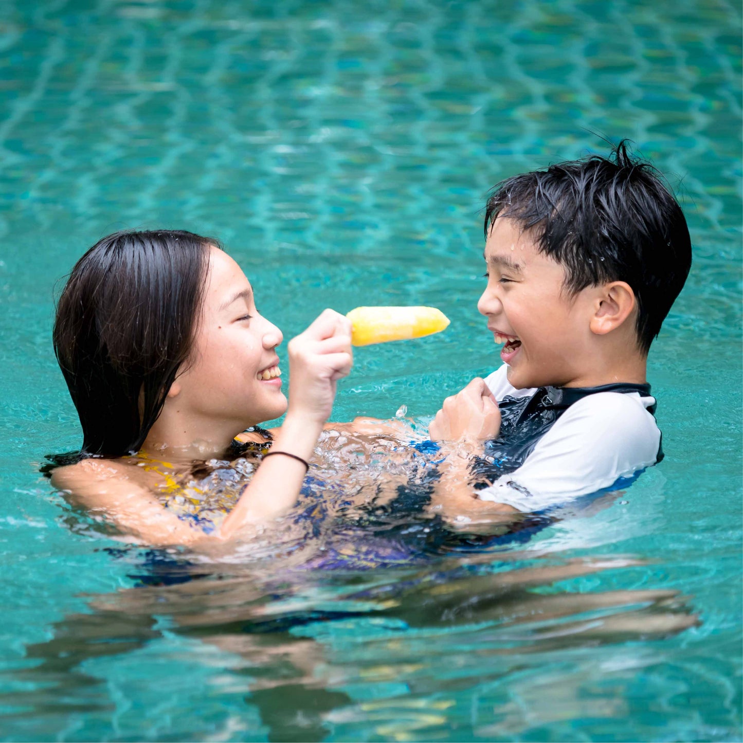 Smooze!™ Coconut Water Ice Bar - Calamansi